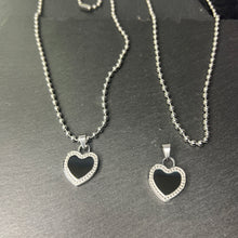 Load image into Gallery viewer, Big Heart Bead Necklace