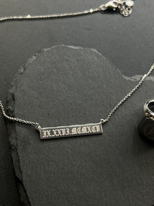 Plain Bar Necklace