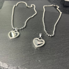 Load image into Gallery viewer, Big Heart Bead Necklace