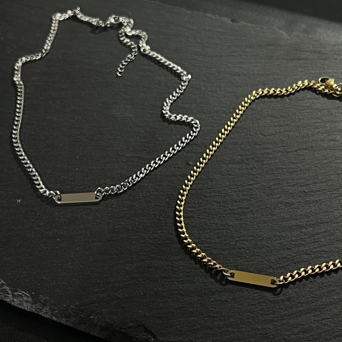 Curb Chain Bar Necklace