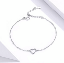 Load image into Gallery viewer, Heart Bracelet