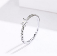 Load image into Gallery viewer, Glitzy Dainty Ring